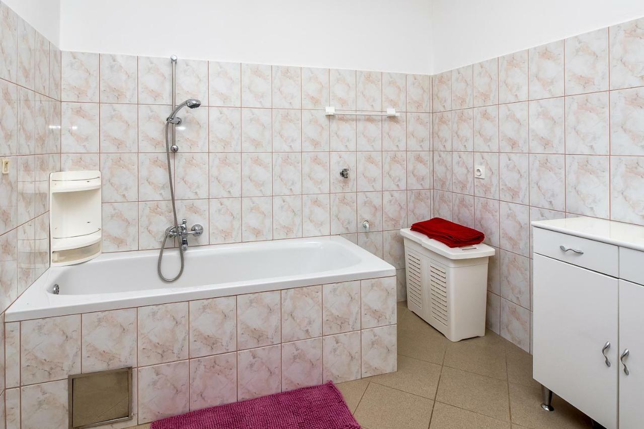 Apartment Olivera Трогір Екстер'єр фото