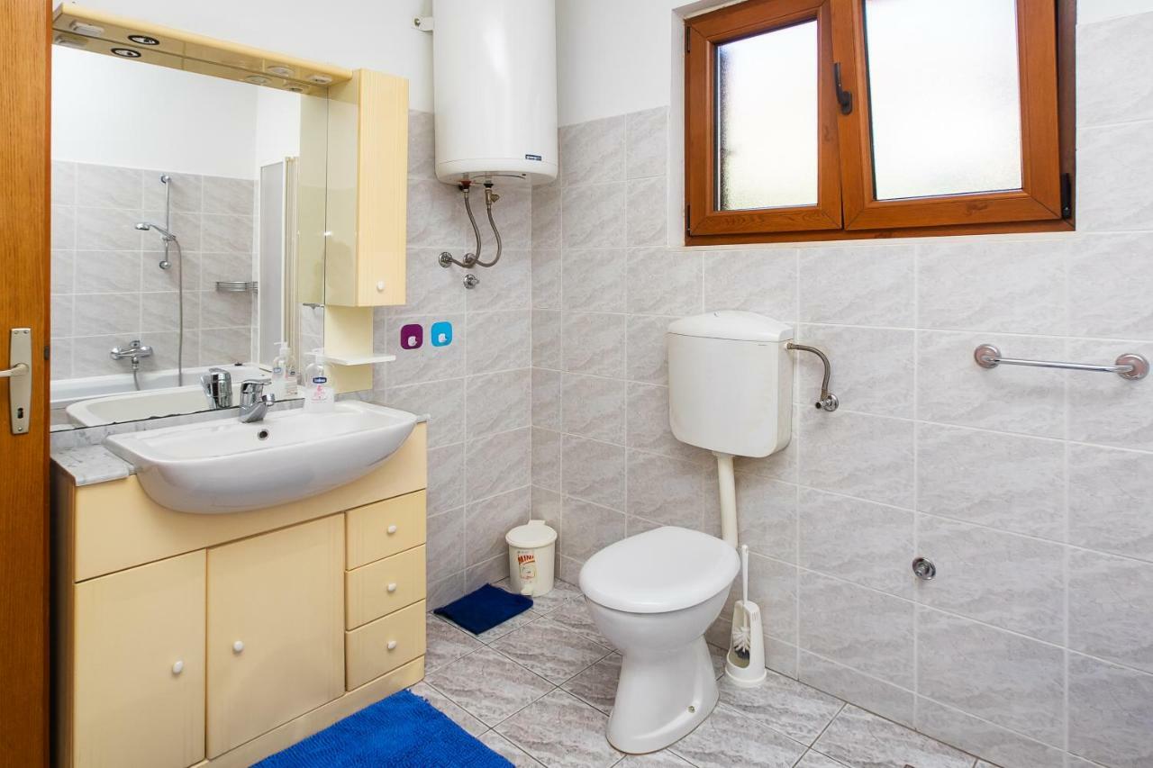 Apartment Olivera Трогір Екстер'єр фото